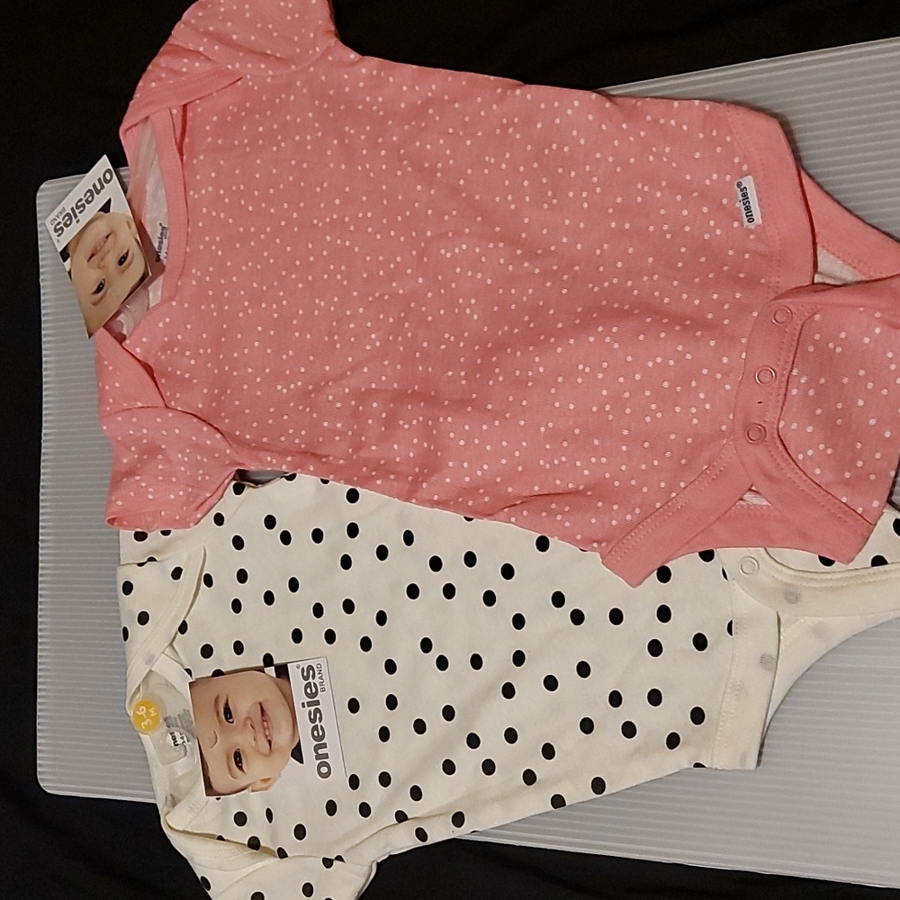 Onesie Brand sleeper 3-6 months